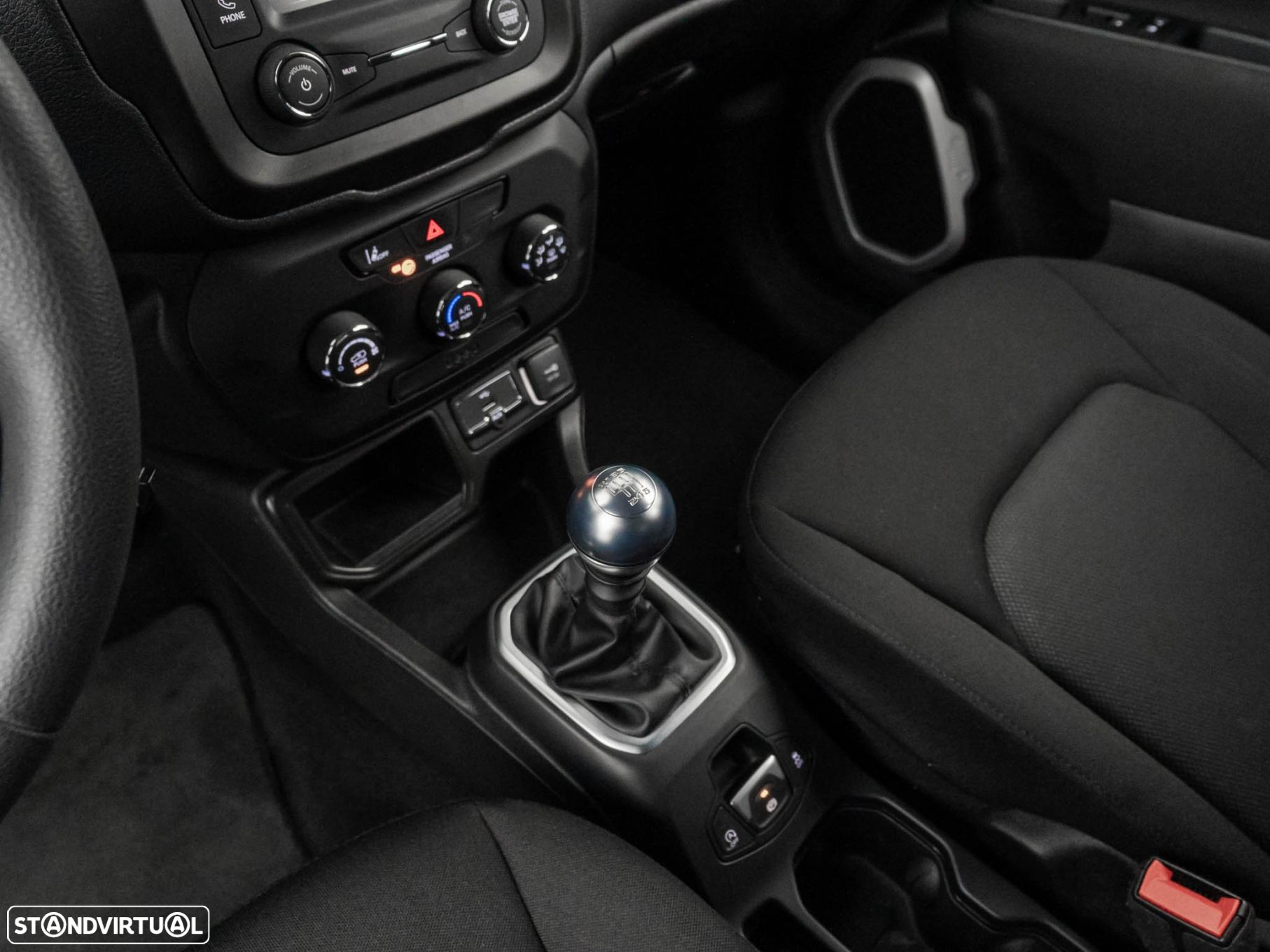 Jeep Renegade 1.0 T Sport - 26