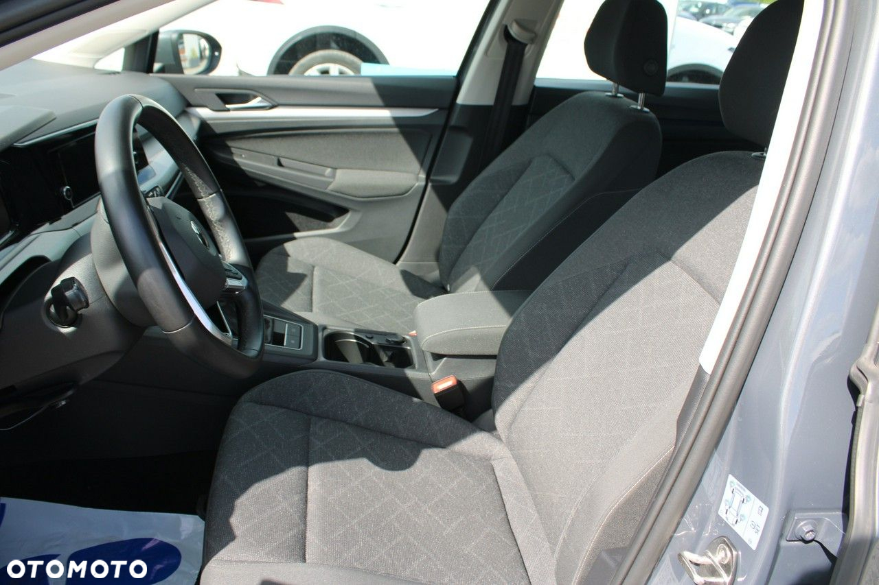 Volkswagen Golf - 10