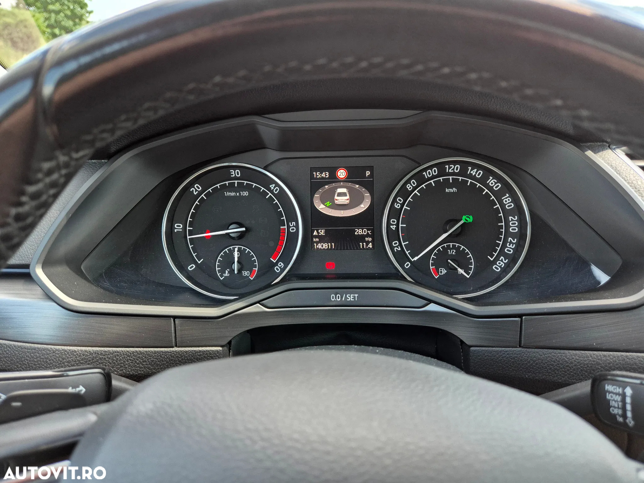 Skoda Superb 2.0 TDI DSG Style - 13