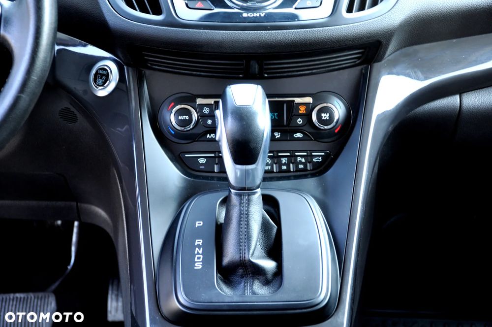 Ford Kuga 2.0 TDCi 4x4 Titanium - 32