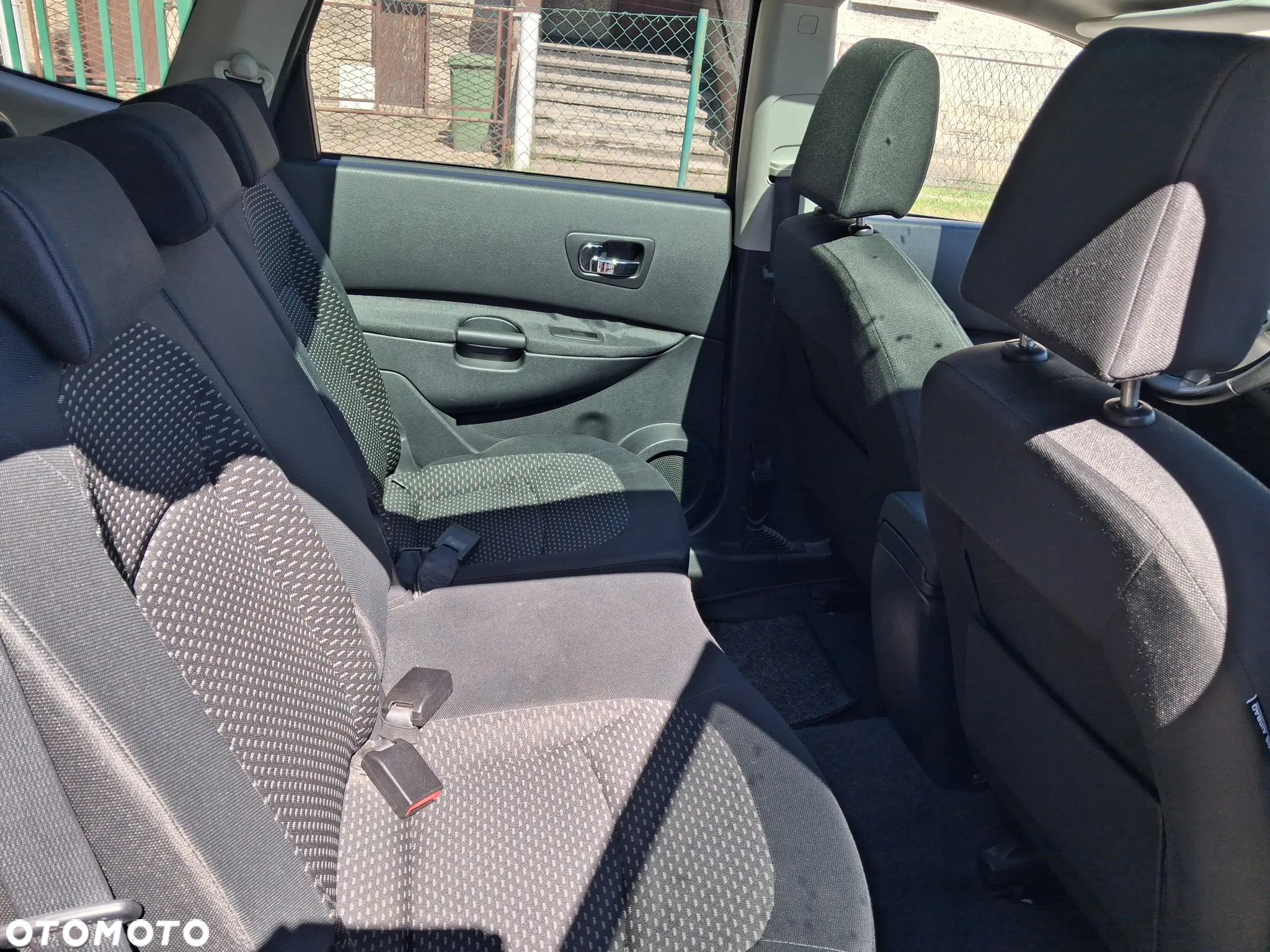 Nissan Qashqai+2 2.0 Acenta - 12