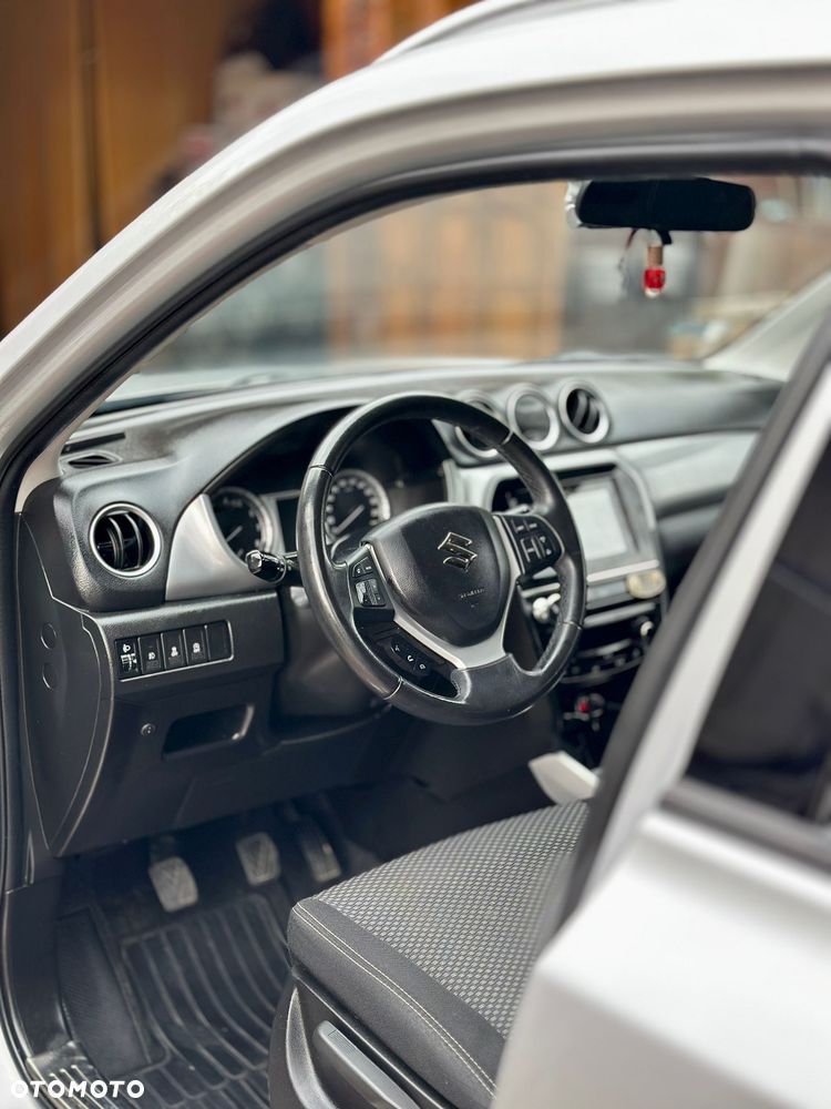 Suzuki Vitara 1.6 Comfort 2WD - 4