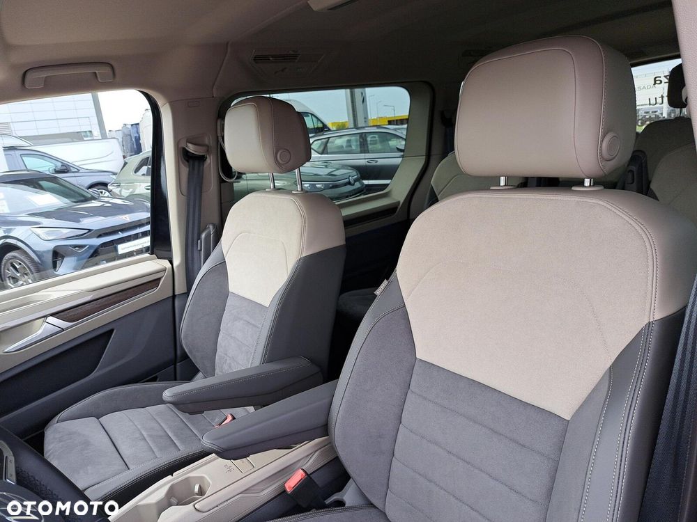 Volkswagen Multivan - 15