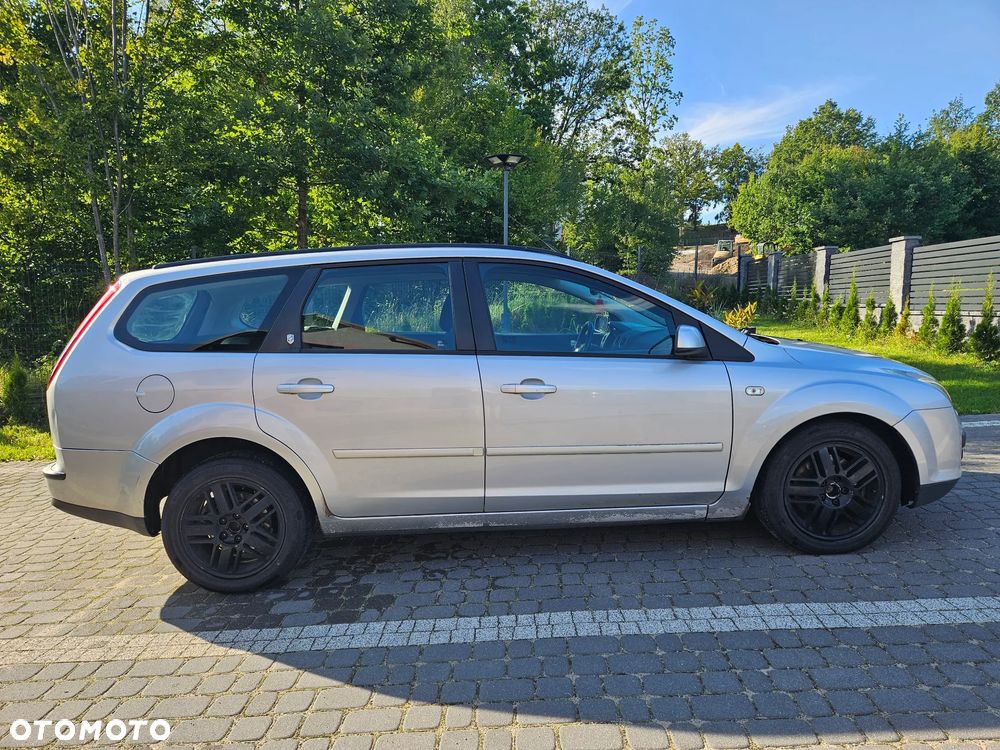 Ford Focus 1.8 TDCi Ghia - 3