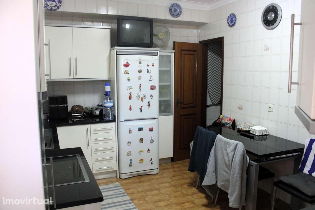 Apartamento T2+1 junto a N222 - Grande imagem: 3/24