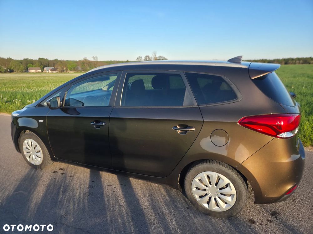 Kia Carens 1.7 CRDi L - 9