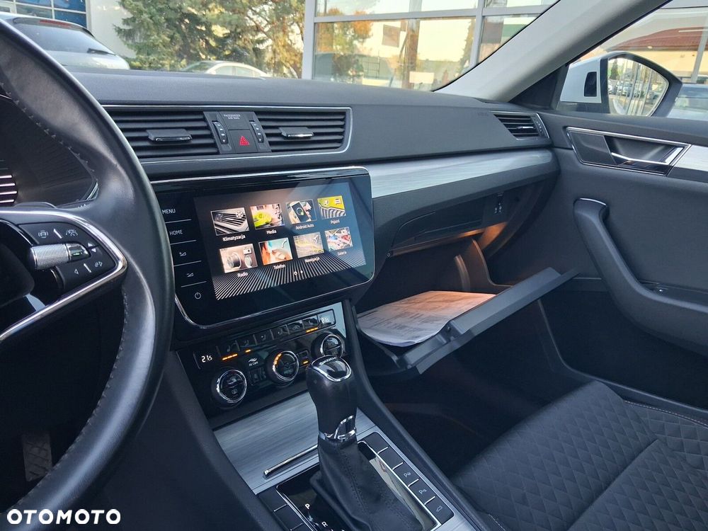 Skoda Superb 2.0 TDI SCR Ambition DSG - 34