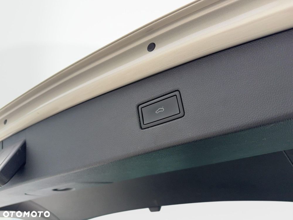 Volkswagen Tiguan - 15