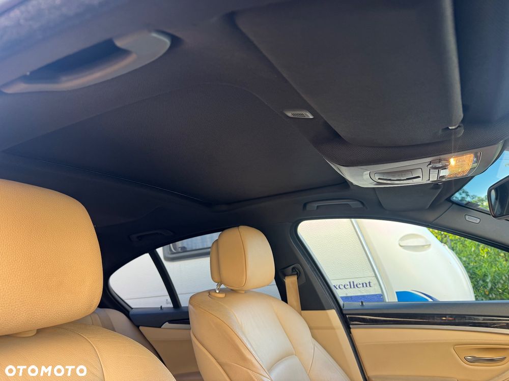 BMW Seria 5 530d - 11