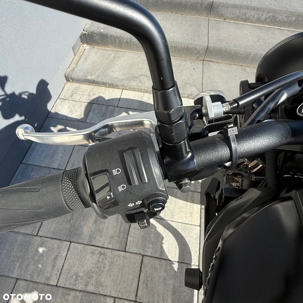 Yamaha XSR - 19