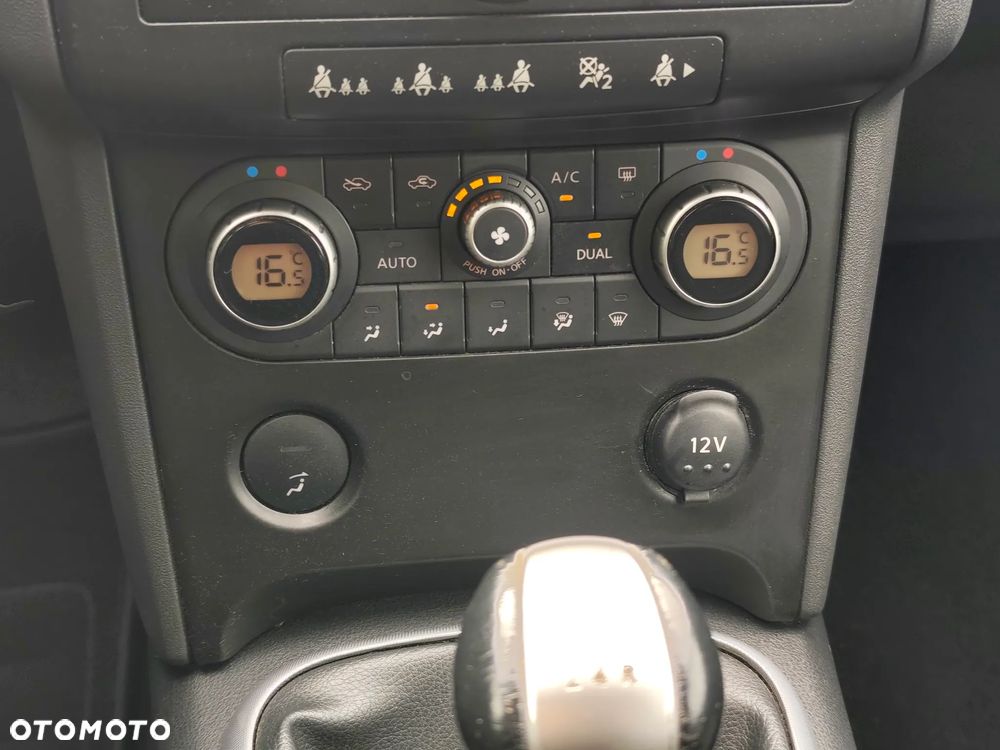 Nissan Qashqai 1.6 visia - 23