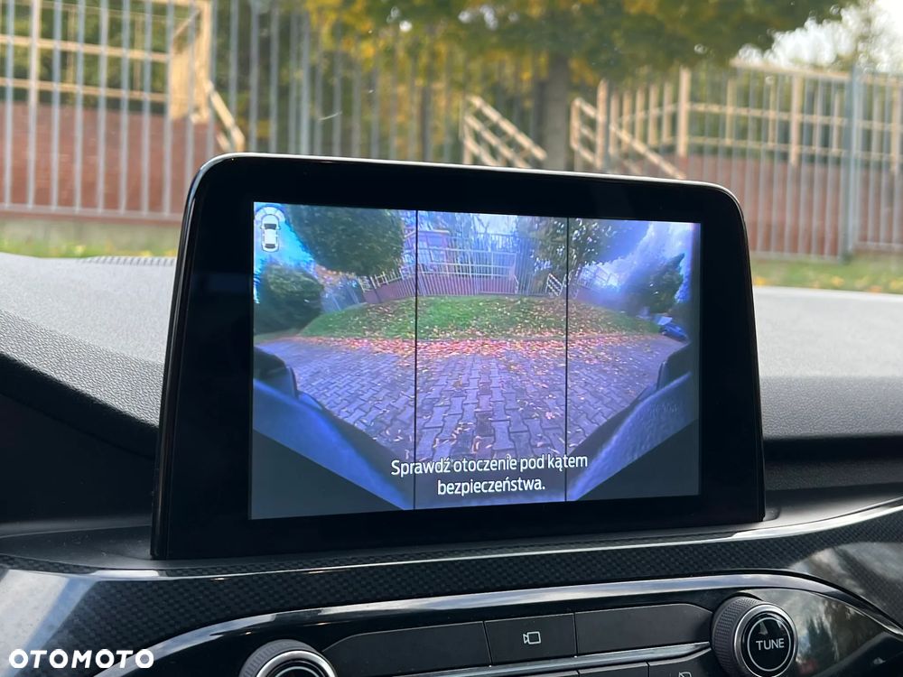 Ford Kuga 2.5P PHEV FWD ST-Line X - 26