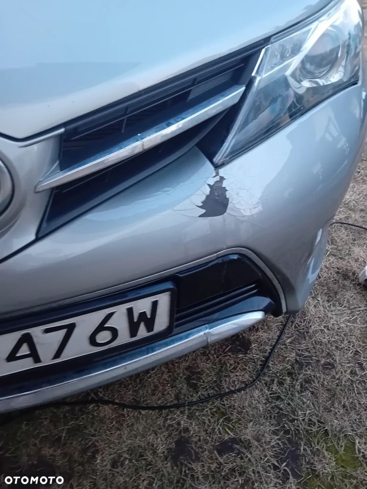 Toyota Auris 1.8 HSD Luna - 4