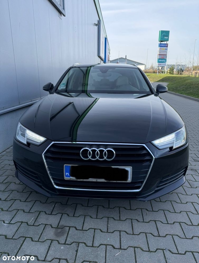 Audi A4 Avant 2.0 TDI - 1