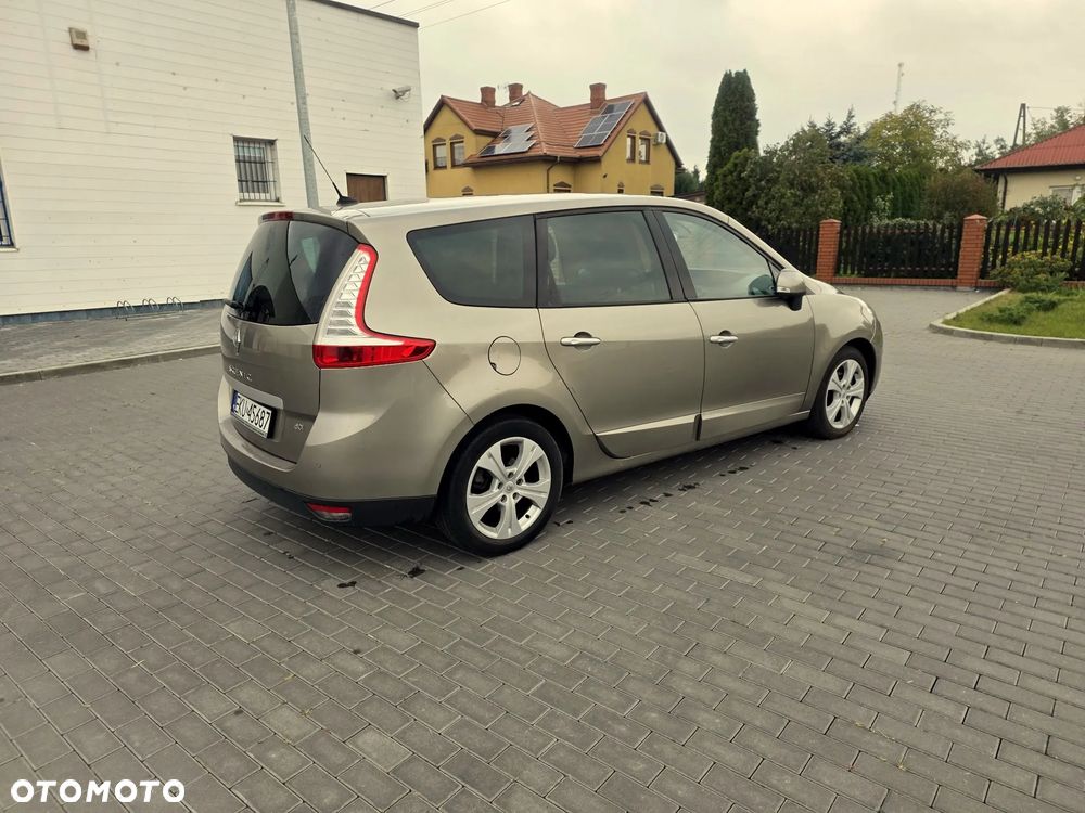Renault Scenic - 23