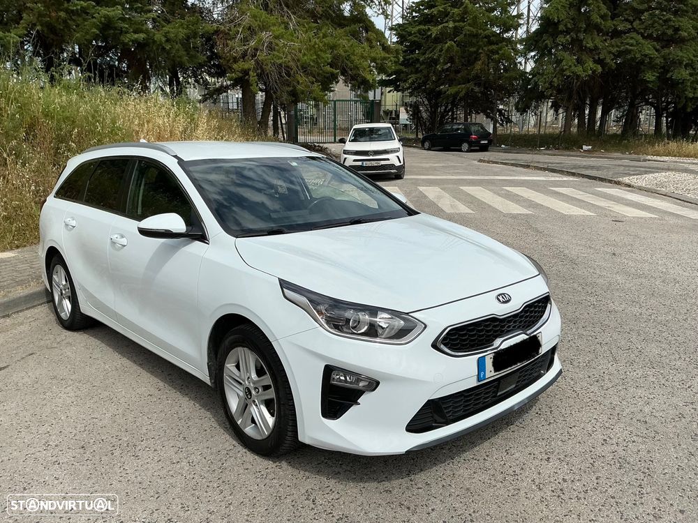 Kia Ceed SW 1.6 CRDi Eco-Dynamics+(48V Mild-Hybr.) DCT7 Platinum Edition - 1