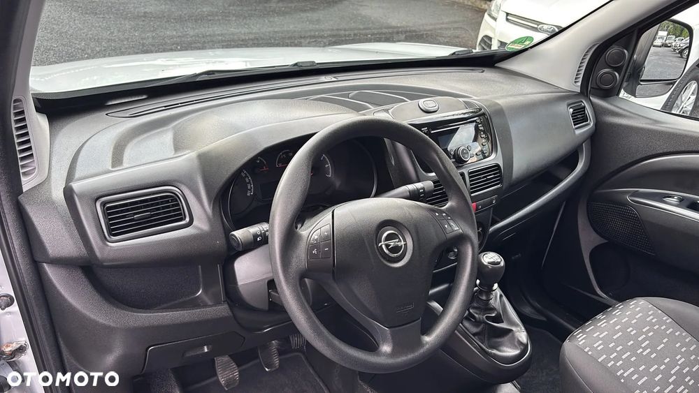 Opel Combo - 12
