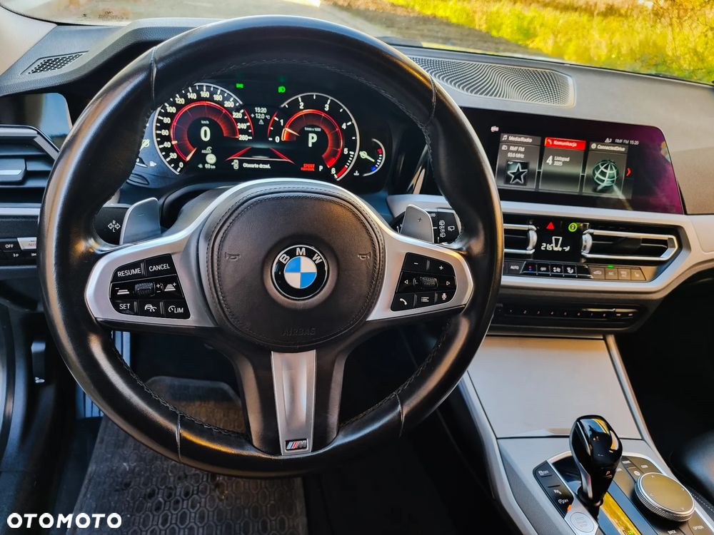 BMW Seria 3 320d Sport Line - 17