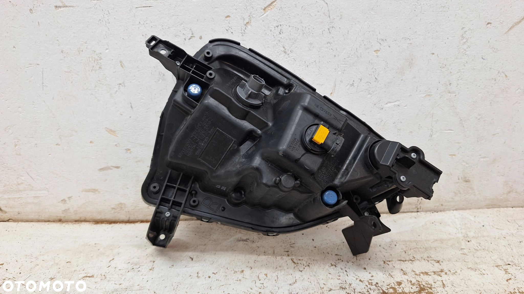 HALOGEN PRAWY MITSUBISHI ECLIPSE CROSS - 2