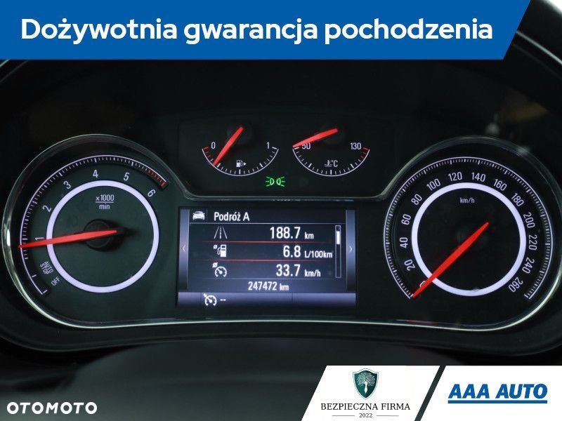 Opel Insignia - 10