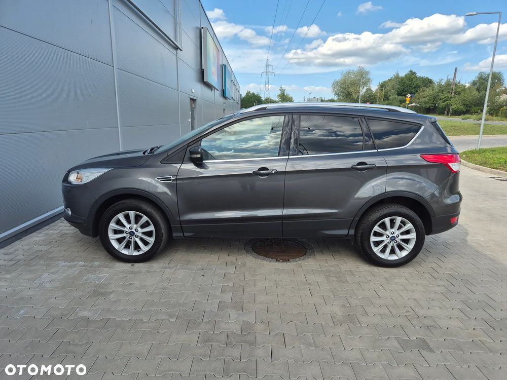Ford Kuga 2.0 TDCi 2x4 Titanium - 11