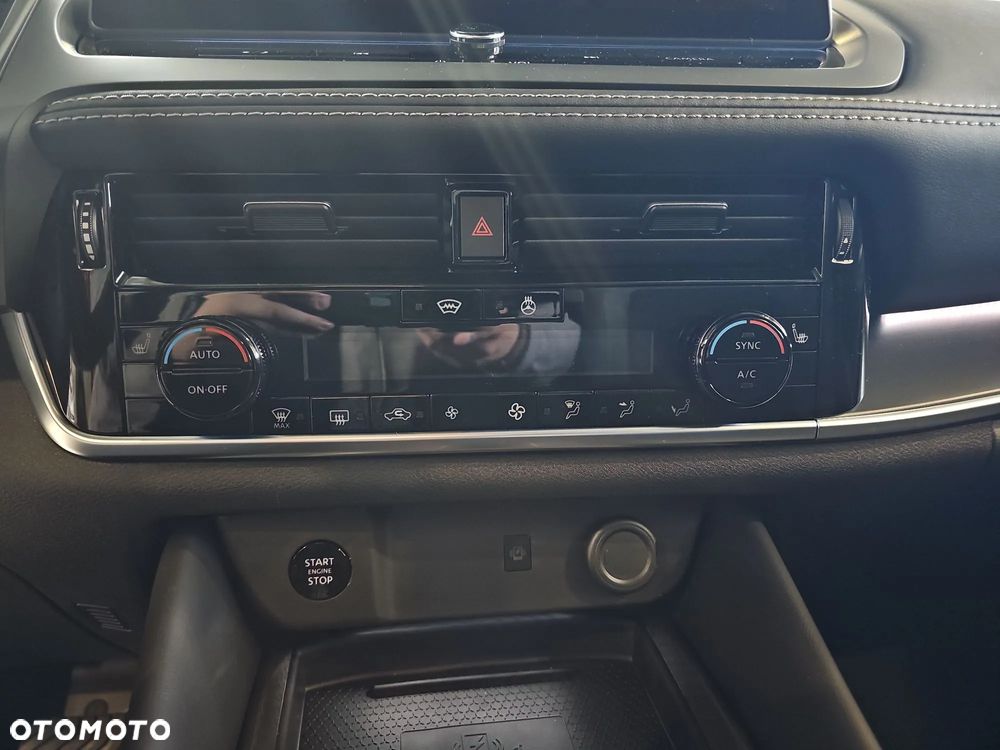 Nissan Qashqai 1.3 DIG-T MHEV N-Connecta Xtronic - 14