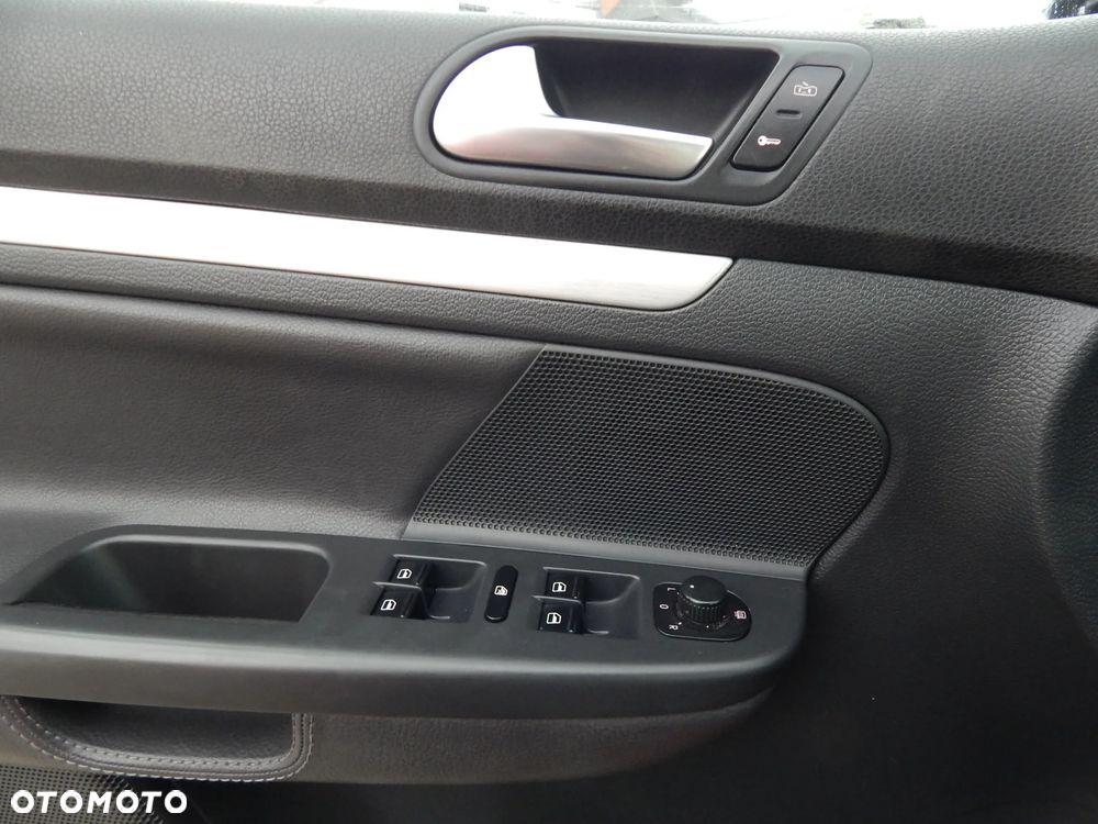 Volkswagen Golf 2.0 GTI DSG - 17