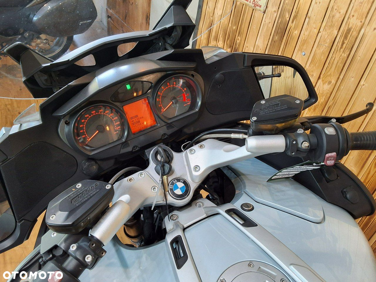 BMW R - 12