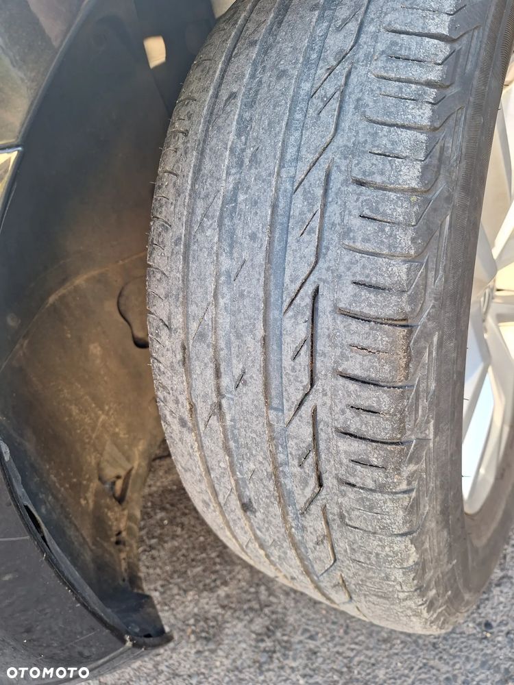 Volkswagen Passat 2.0 TDI SCR DSG Comfortline - 19