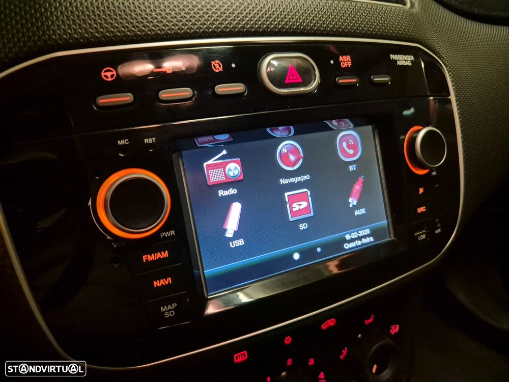 Fiat Punto 1.2 Young II S&S - 20