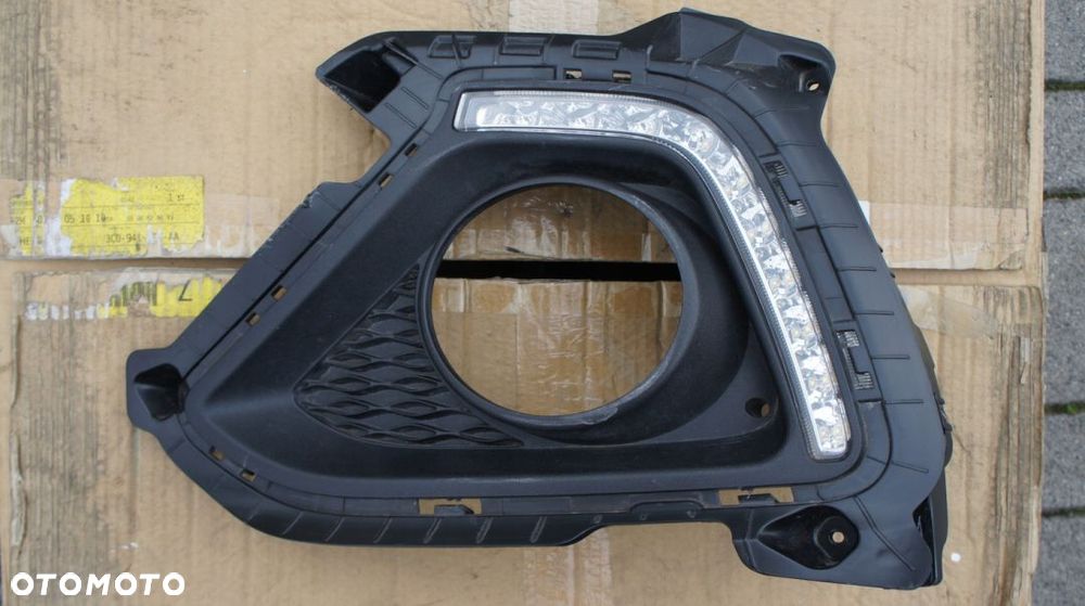 SWIATLO LED LEWE PRAWE KRATKA HYUNDAI I10 i10 - 2