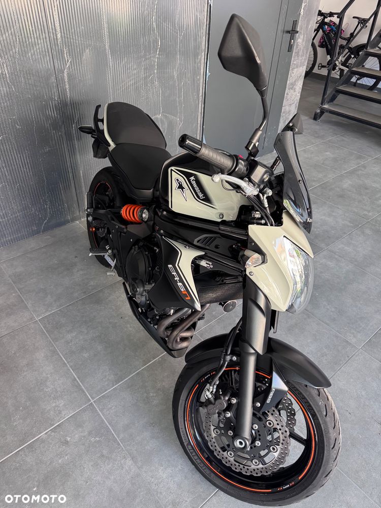 Kawasaki ER - 11