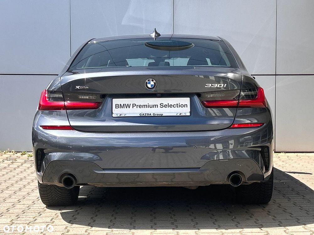 BMW Seria 3 330i xDrive M Sport sport - 10