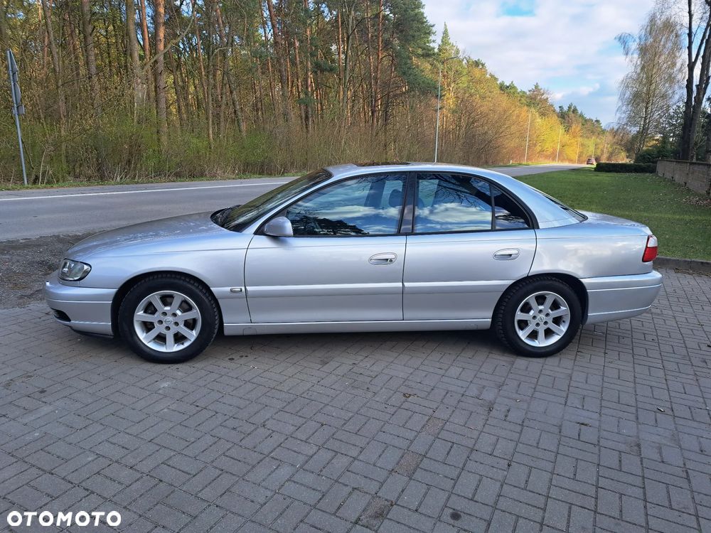 Opel Omega 2.2 Elegance - 21