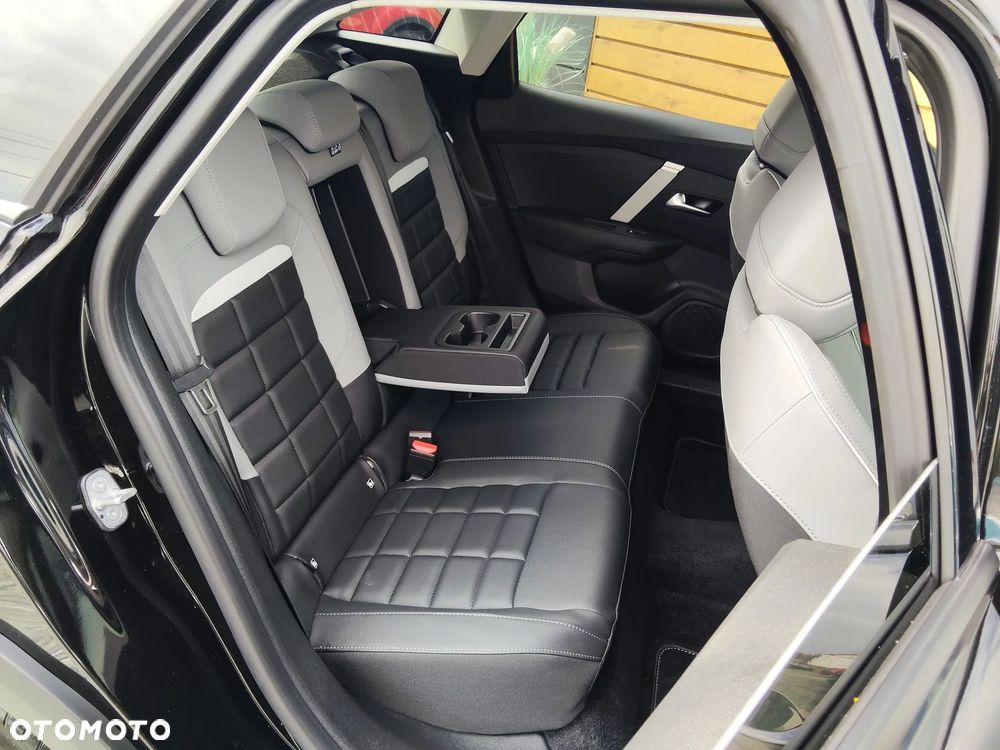 Citroën C4 PureTech 130 Stop&Start EAT8 MAX - 26