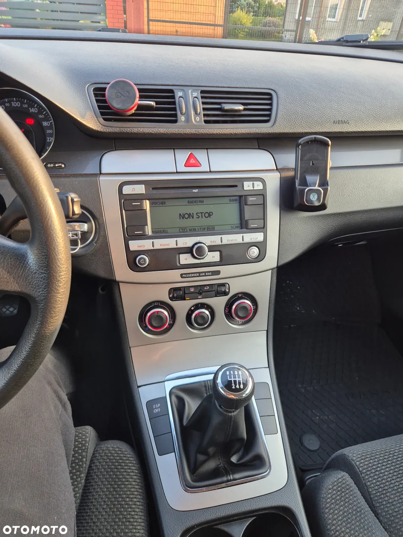 Volkswagen Passat 2.0 TDI DPF Comfortline - 22