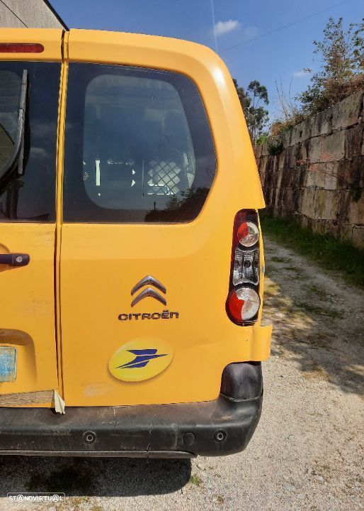 Porta Tras Direita Citroen Berlingo / Peugeot Partner 2014 - 1