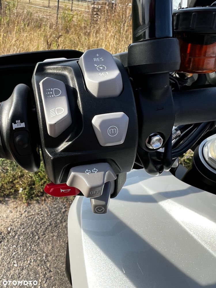 Triumph Tiger - 40