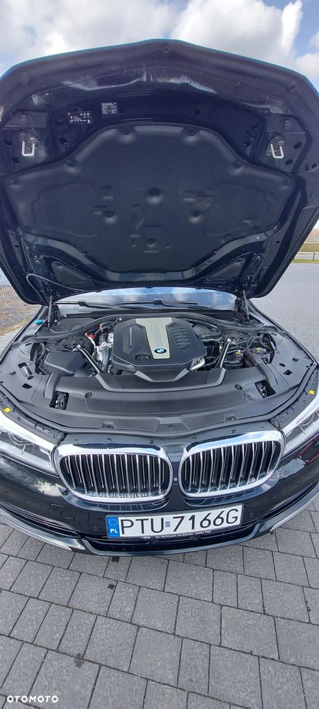 BMW Seria 7 - 22
