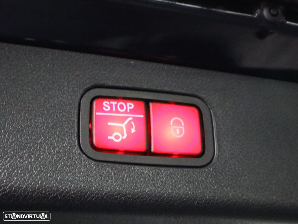 Mercedes-Benz E 300 de 4Matic All-Terrain - 23