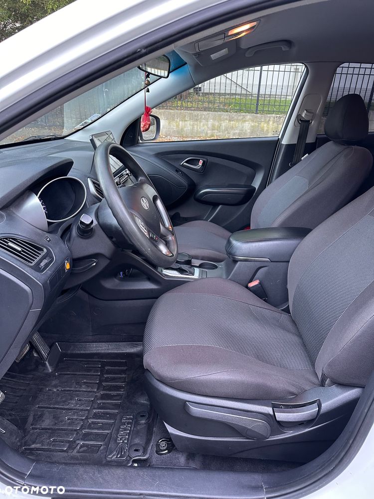 Hyundai Tucson - 2