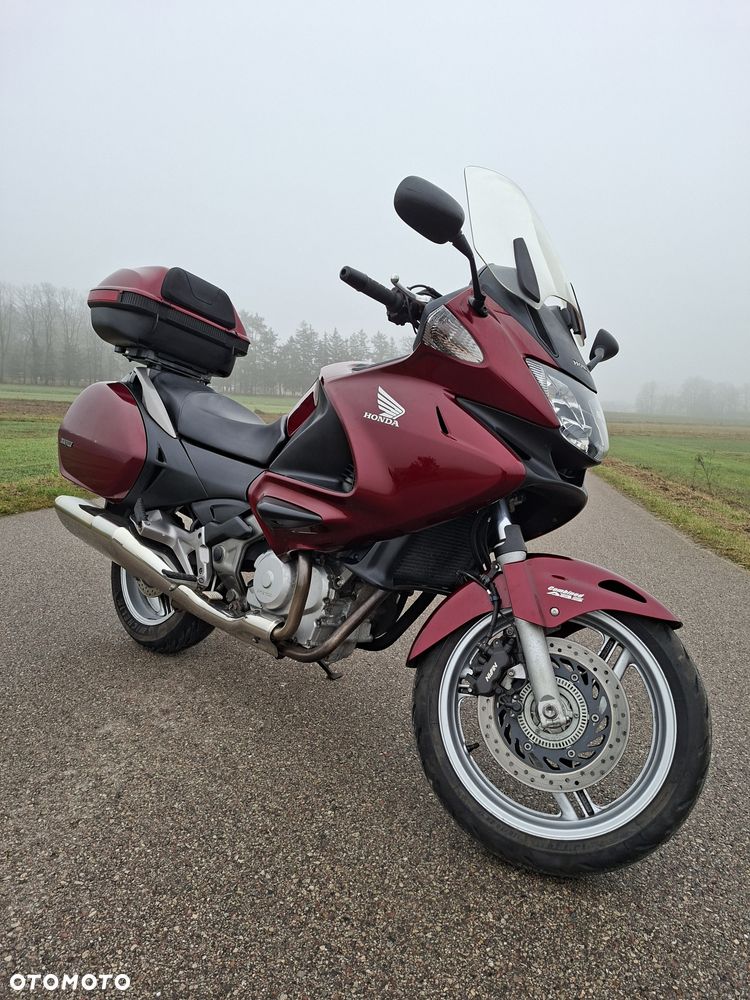 Honda NT - 1
