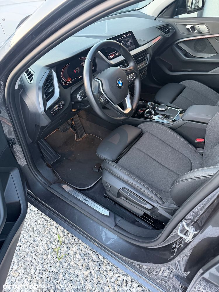 BMW Seria 1 118i Sport Line - 15