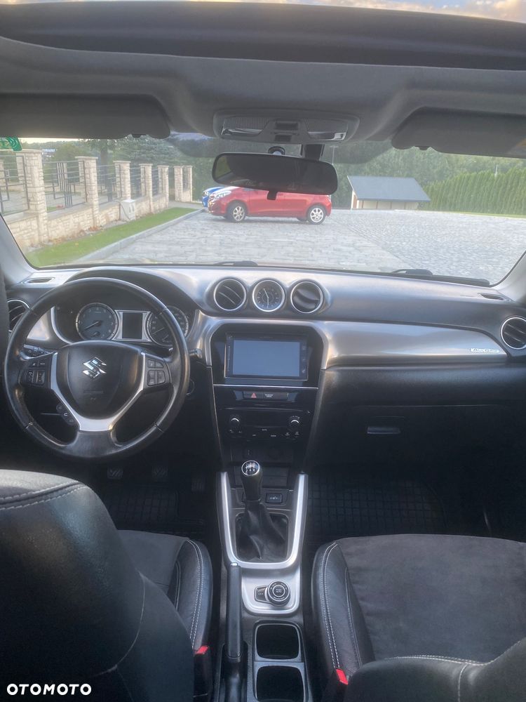 Suzuki Vitara 1.6 (4x4) Allgrip Comfort+ - 12