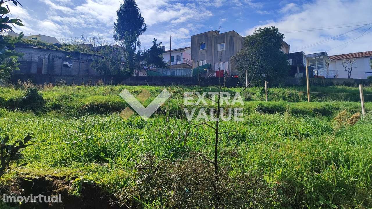 Lote de Terreno  Venda em Nogueira, Fraião e Lamaçães,Braga - Grande imagem: 2/13