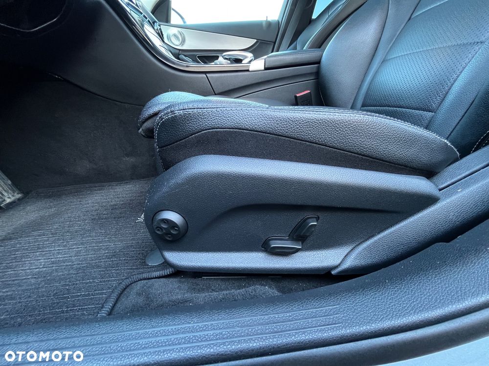 Mercedes-Benz Klasa C 220 (BlueTEC) d T 7G-TRONIC Avantgarde - 25