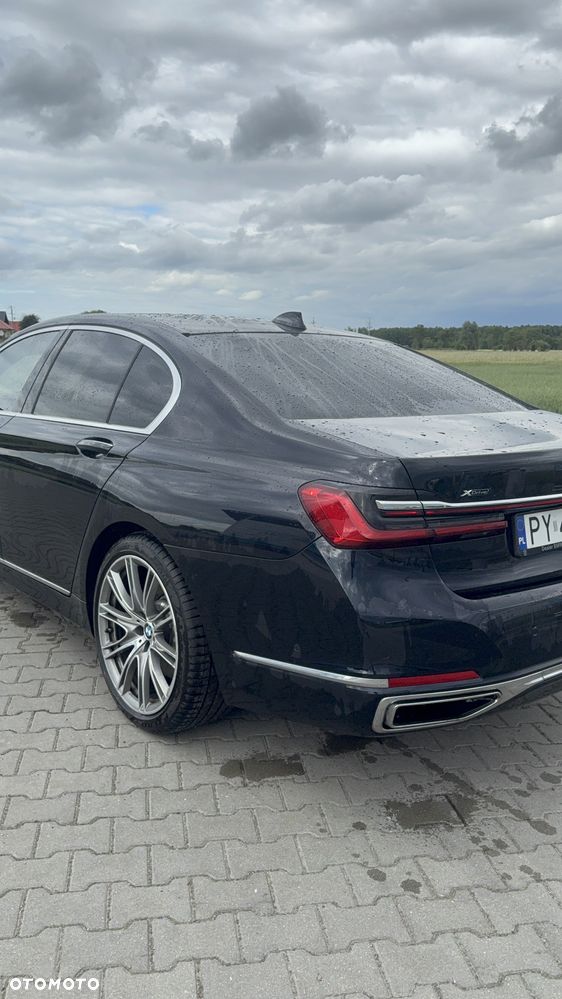 BMW Seria 7 740d xDrive - 5