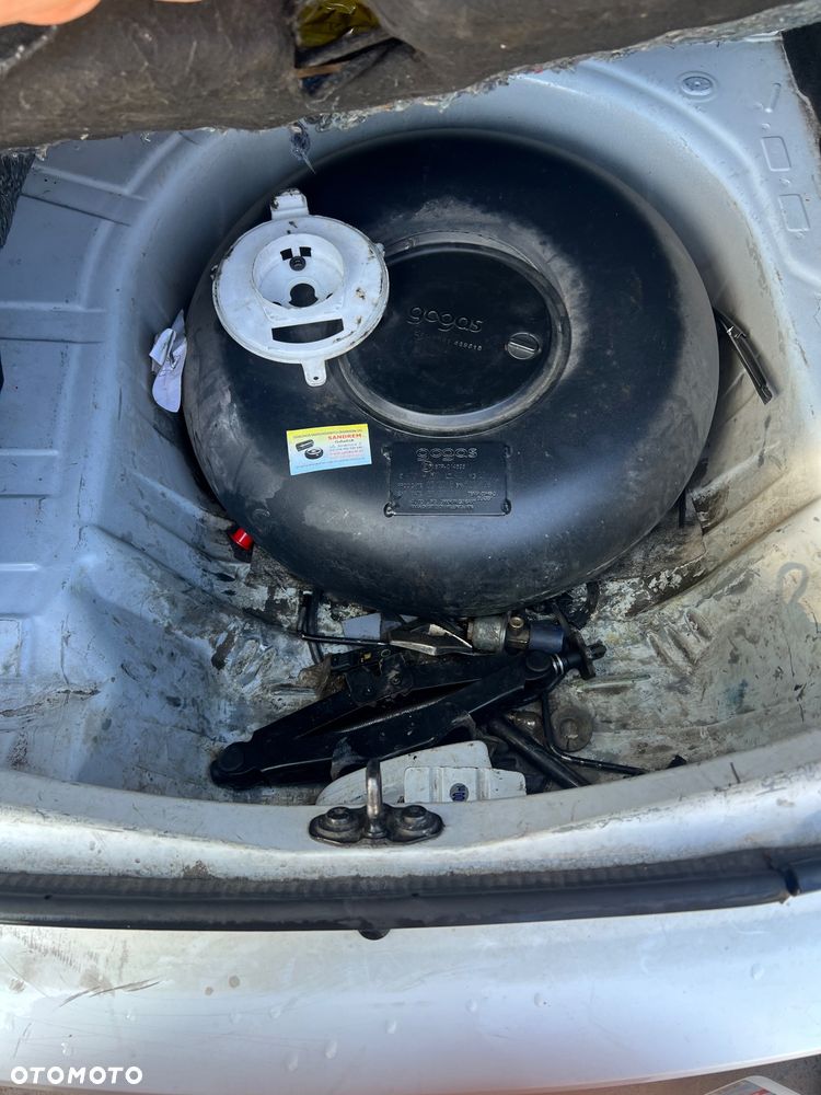 Dacia Logan TCe 90 (S&S) Comfort - 13