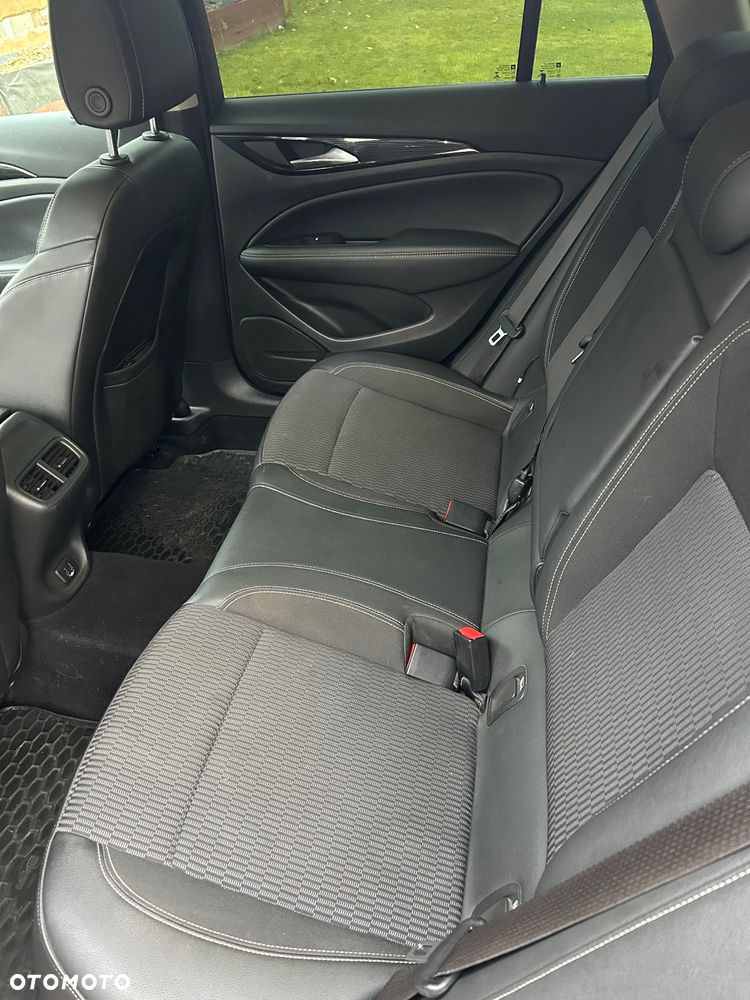 Opel Insignia 2.0 CDTI Enjoy S&S - 9