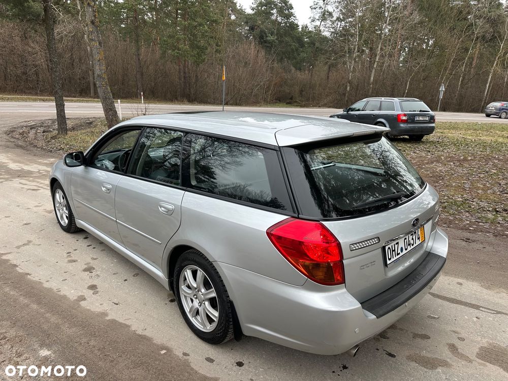 Subaru Legacy - 8